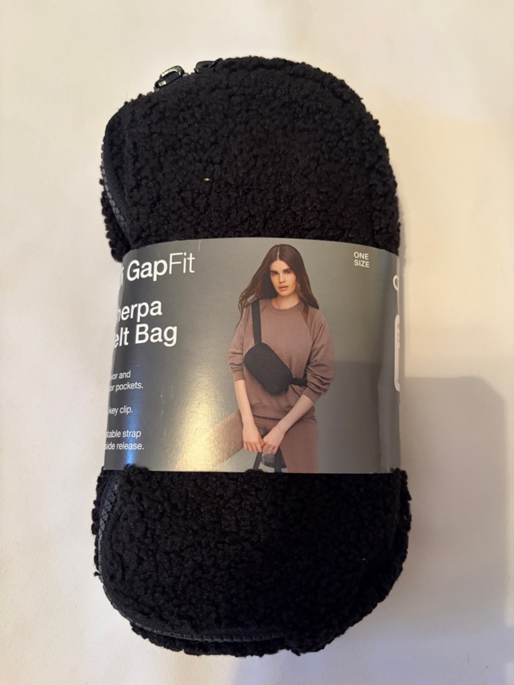 GAP Sherpa Belt Bag in Black